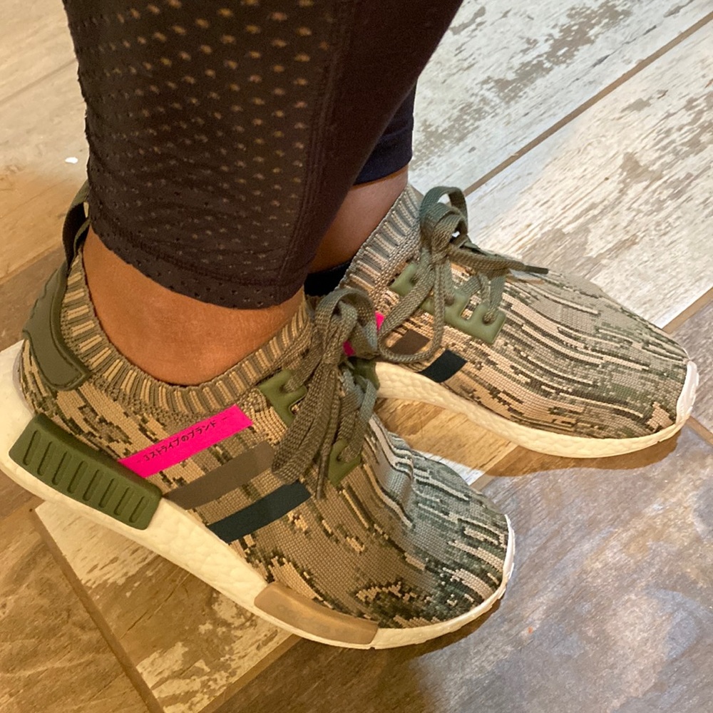 Women comfy adidas
